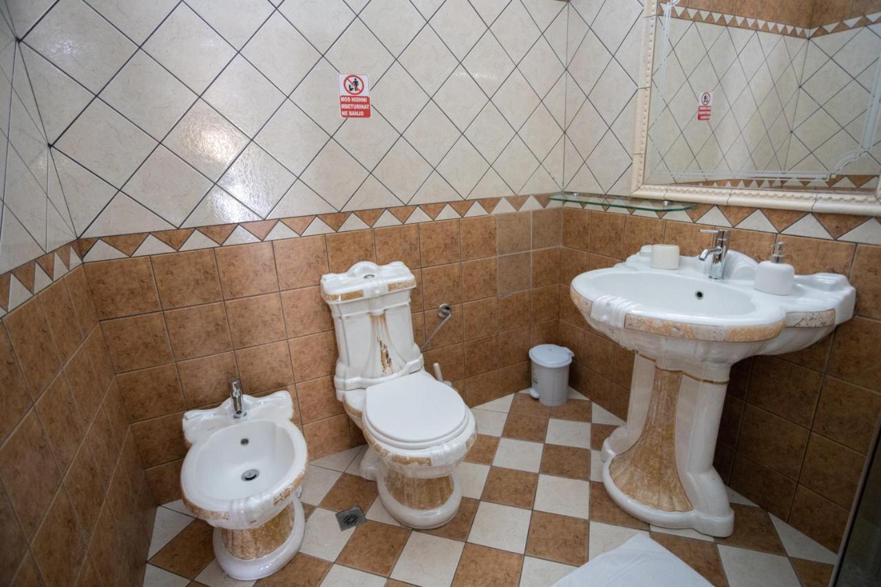 Vila Aulona Vlore Luaran gambar