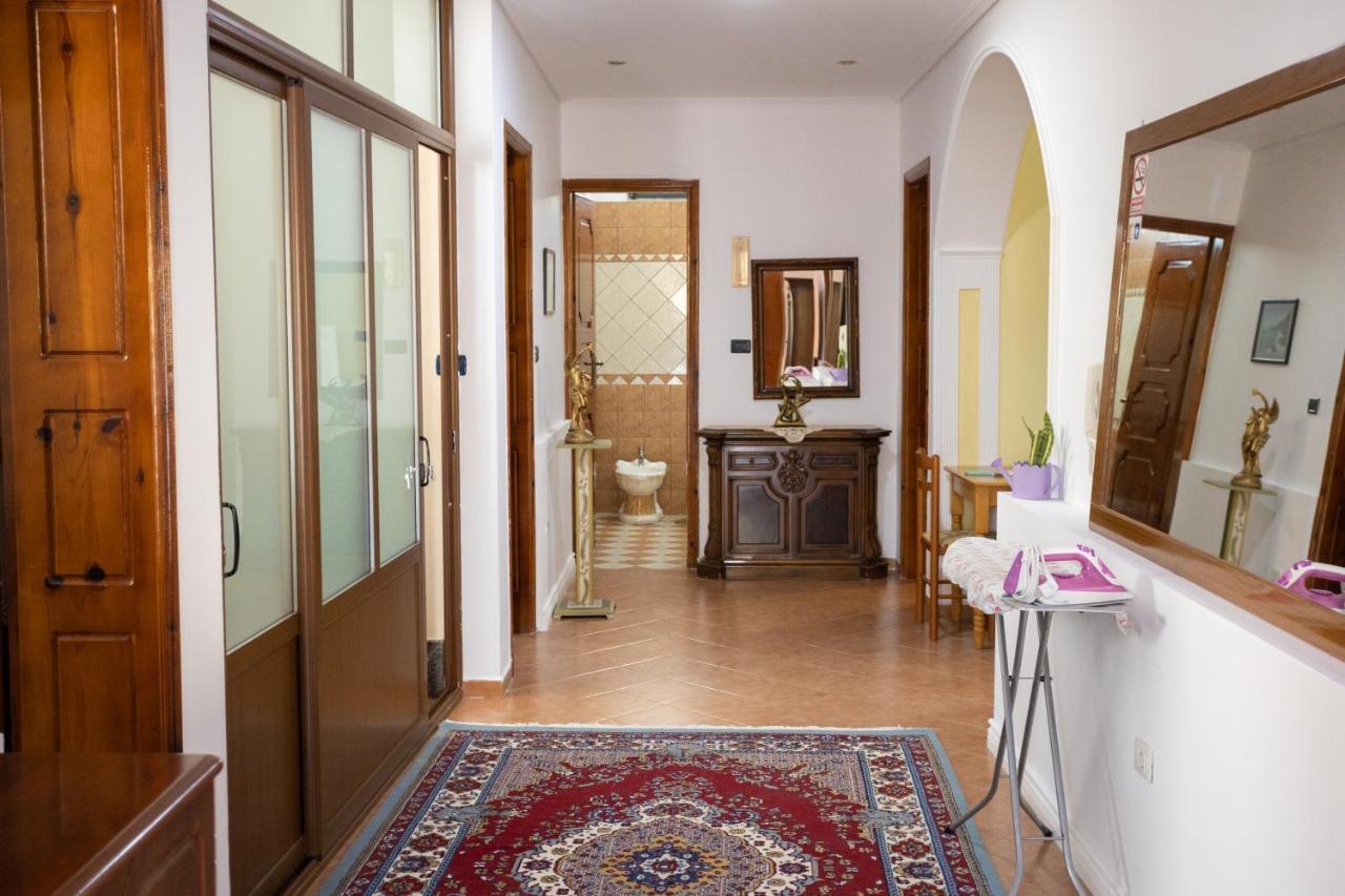 Vila Aulona Vlore Luaran gambar