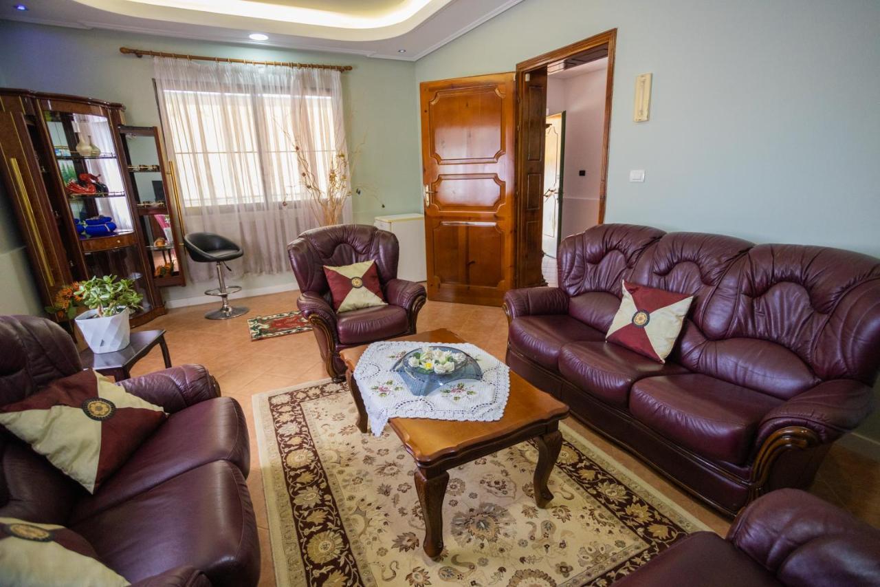 Vila Aulona Vlore Luaran gambar